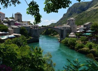 Those Who Remained Faithful